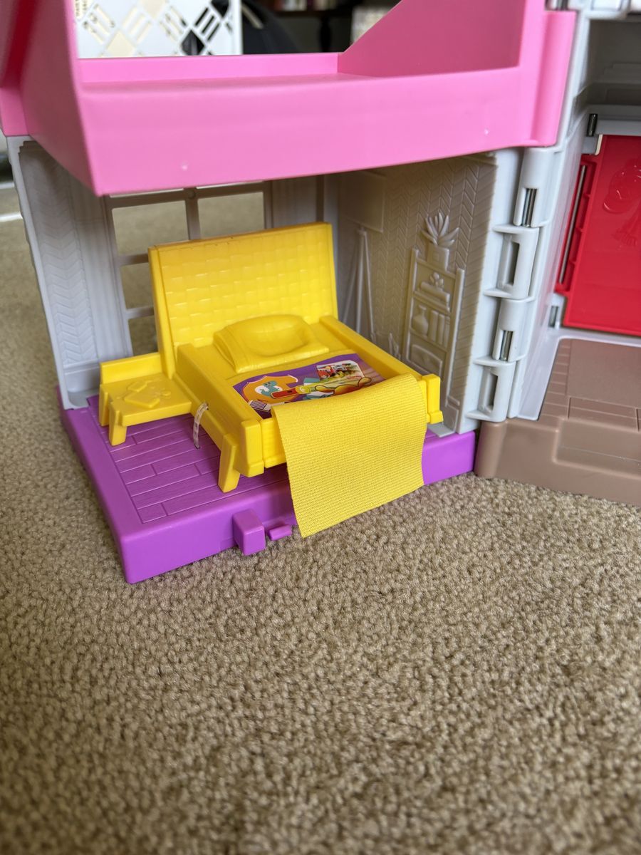 Main image 5