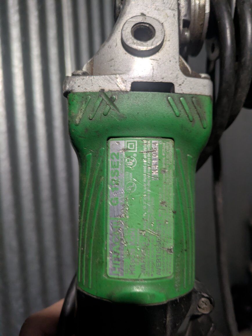 Hitachi angle grinder