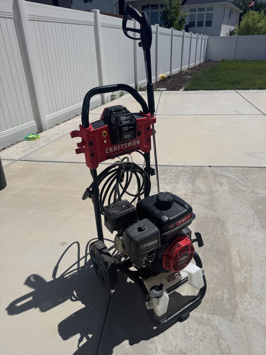 Craftsman CR950 Pressure Washer 20V Electric Start