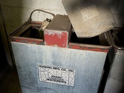 Hoskins double automatic water troughs