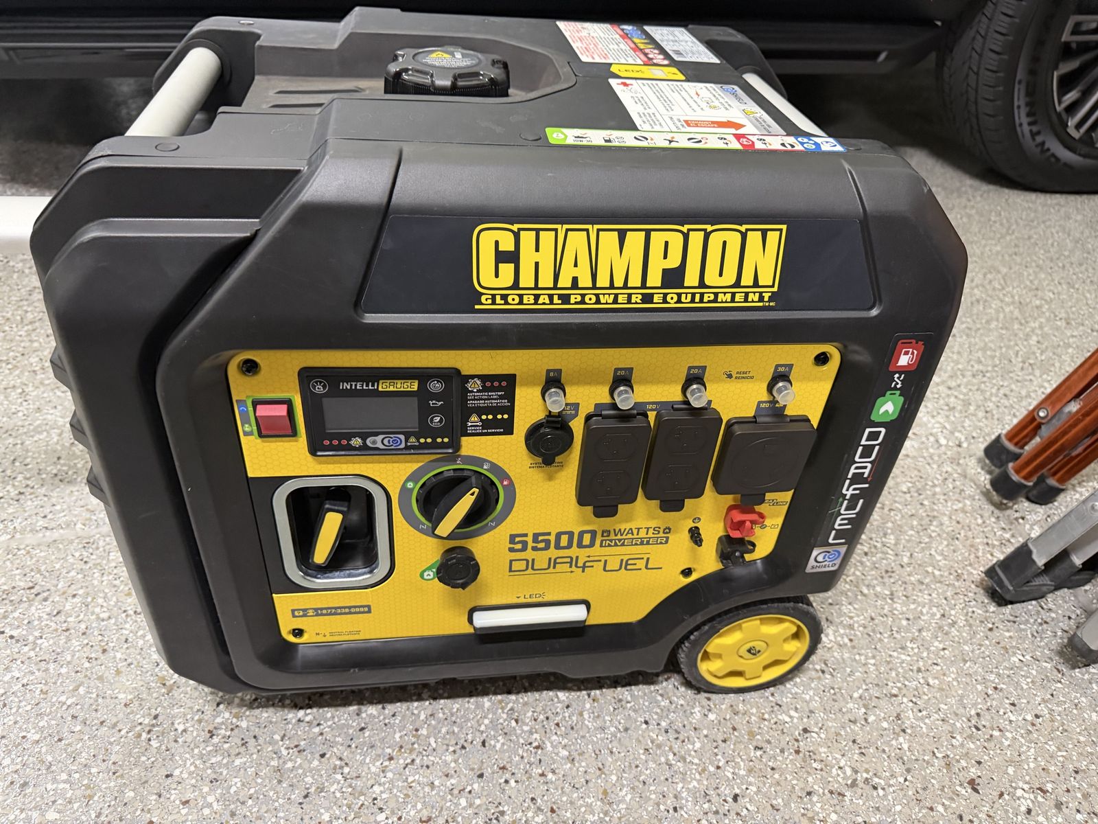 Champion 5500W Dual Fuel Inverter Generator with IntelliGauge