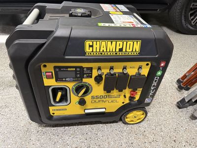 Champion 5500W Dual Fuel Inverter Generator with IntelliGauge