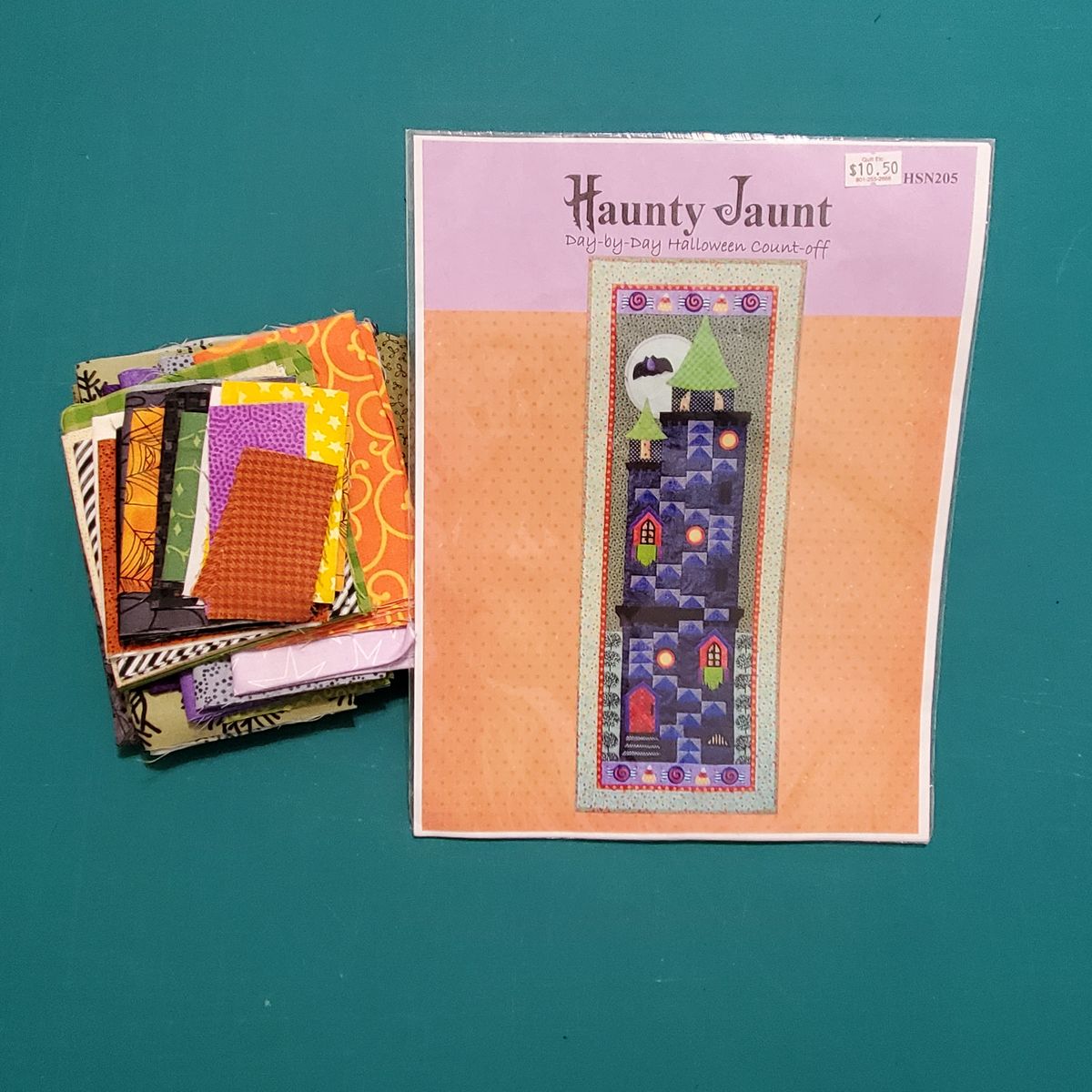 Haunty Jaunt Halloween Countdown Wall Hanging – Pattern & Fabric Kit by Hearthsewn