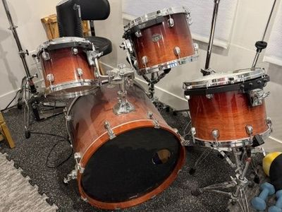 Pro 2007 TAMA Starclassic Birch Drum Kit — Originally Owned by Taylor Swift’s 1st Touring Drummer!