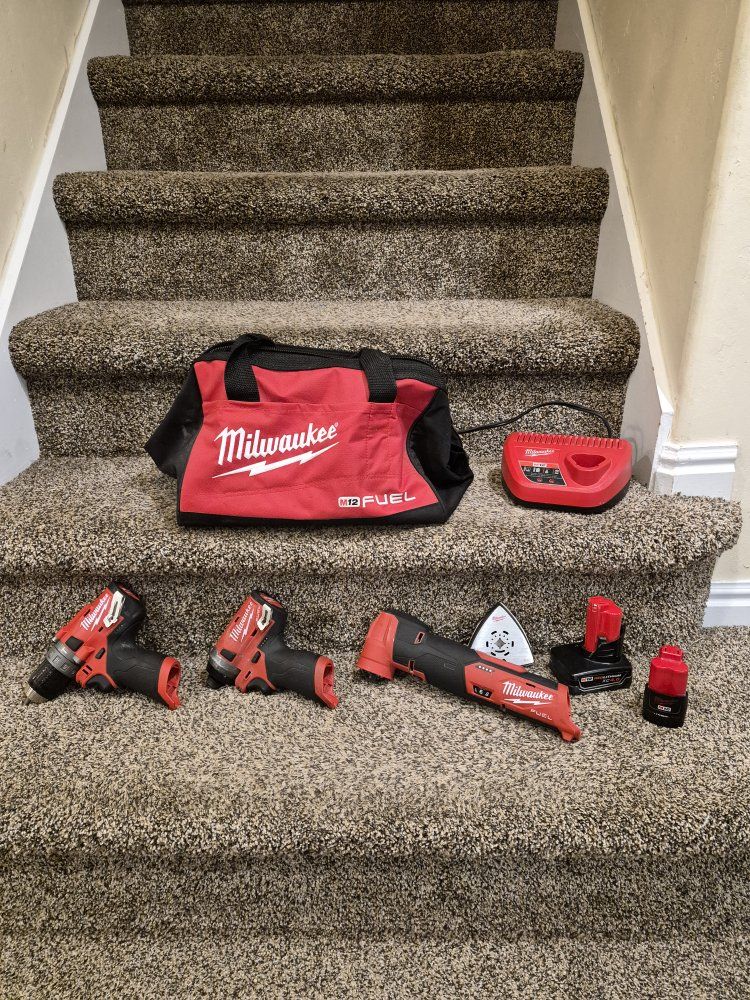 Milwaukee M12 FUEL Cordless Power Tool Combo Kit - Drill, Driver, Oscillating Tool, Charger, Bag