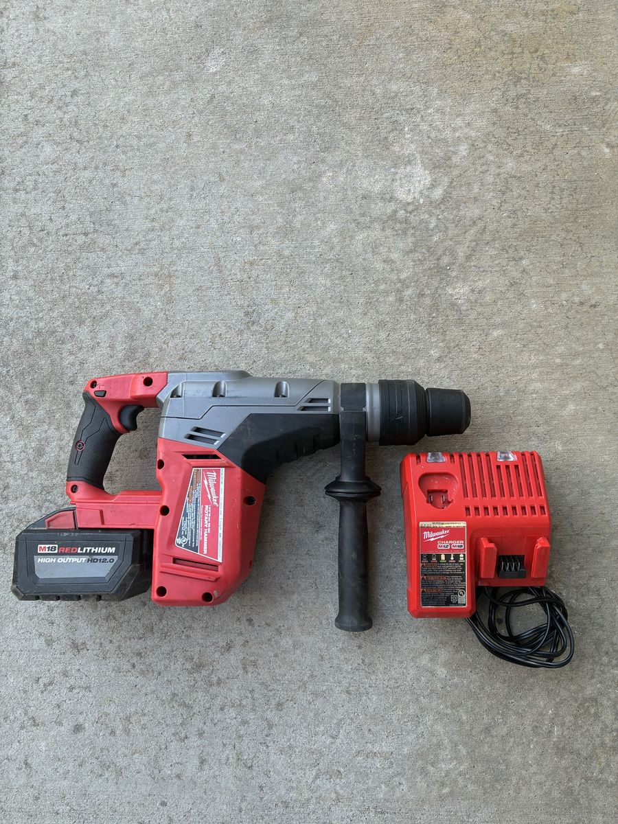 Milwaukee 2717-20 M18 FUEL 1-9/16" SDS Max Rotary Hammer with 12.0 battery