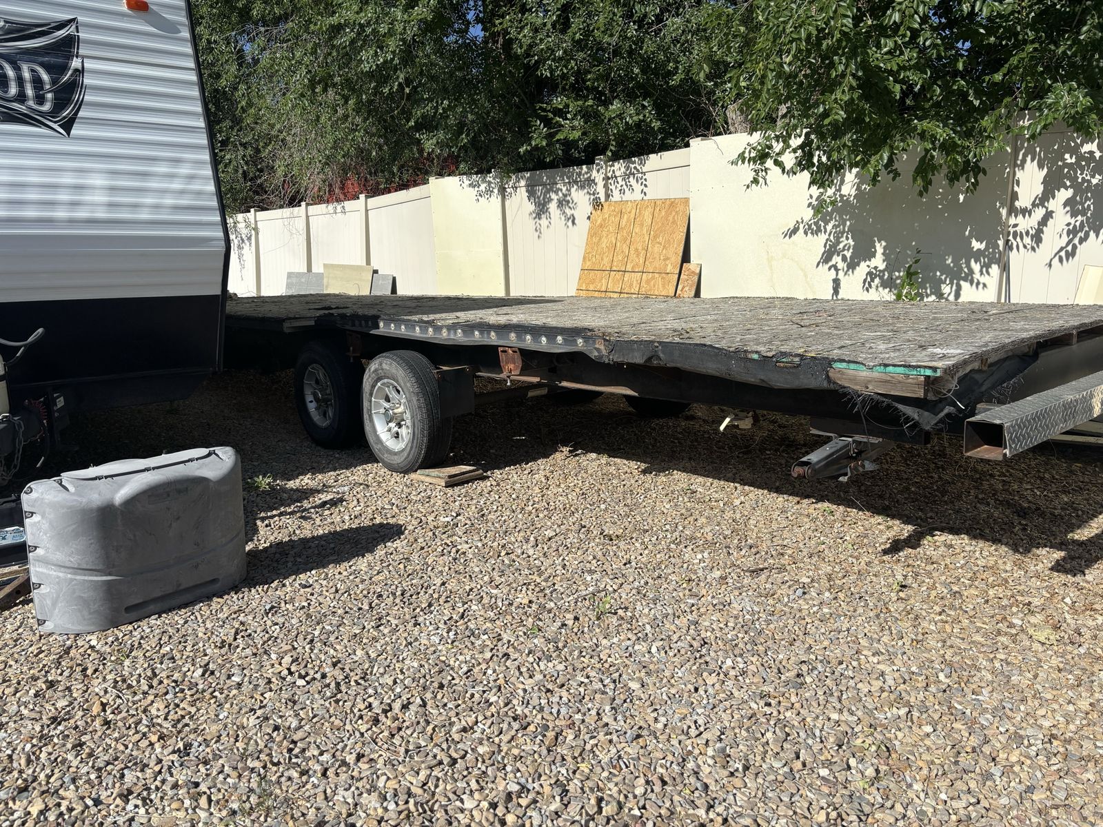 Flatbed trailer 26 ft