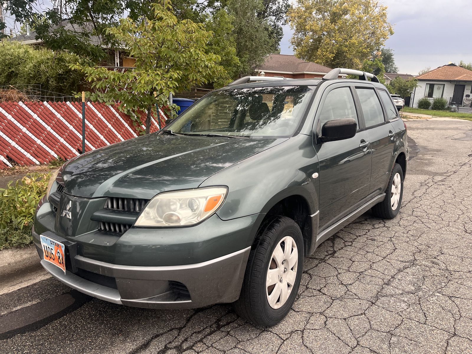 2005 Mitsubishi Outlander LS