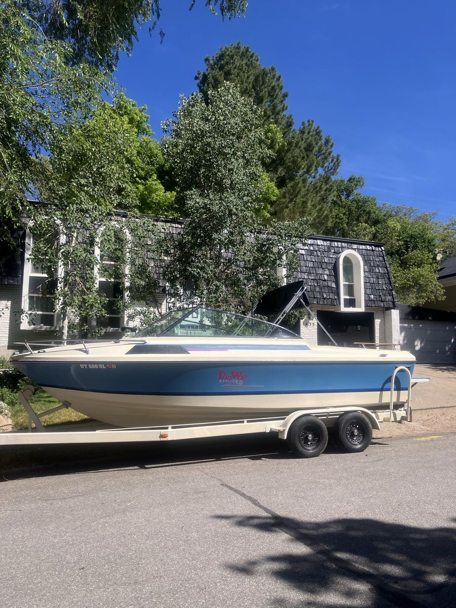 1980 fiber form boat