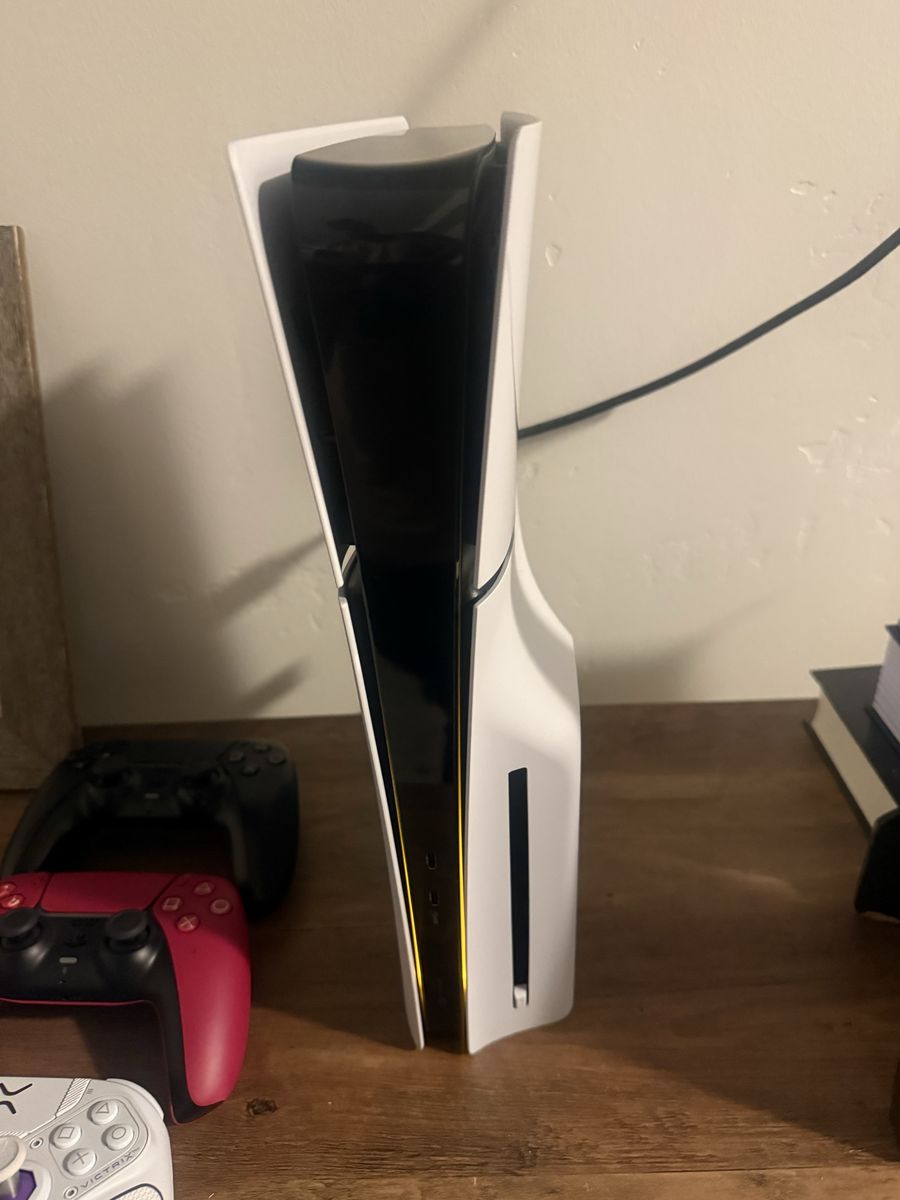 Ps5 slim disc edition with 2 controllers