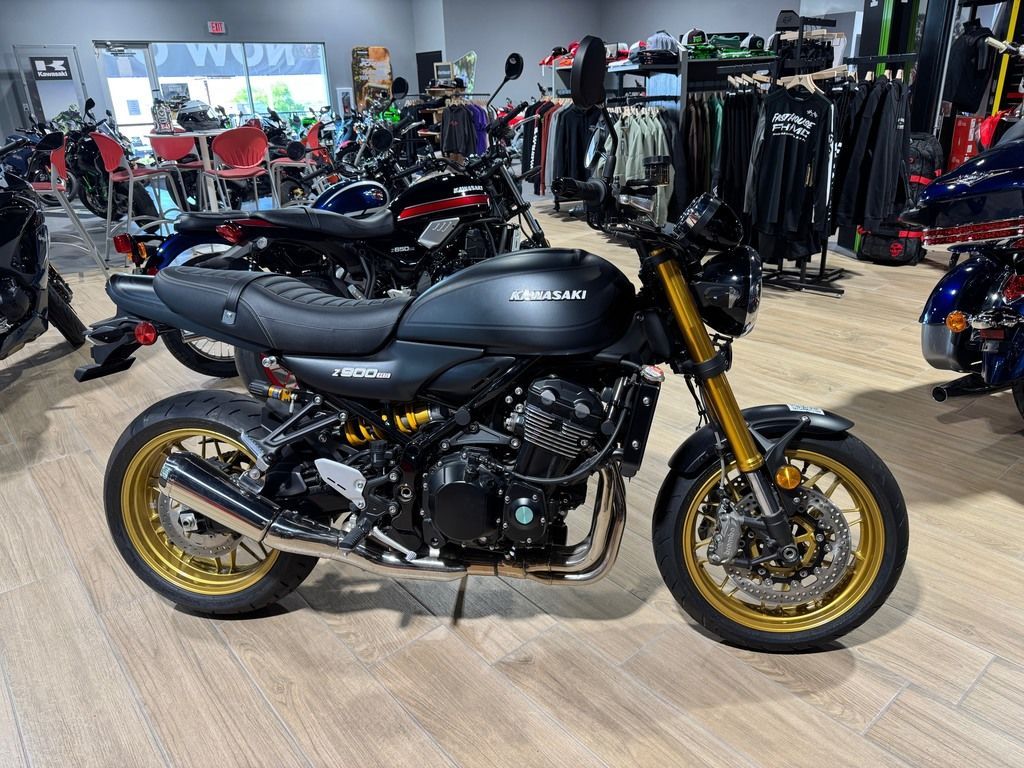 2025 Kawasaki Z900RS SE ABS