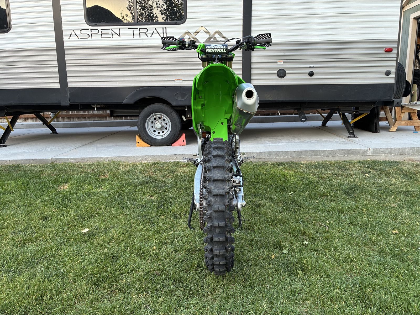 Main image 4