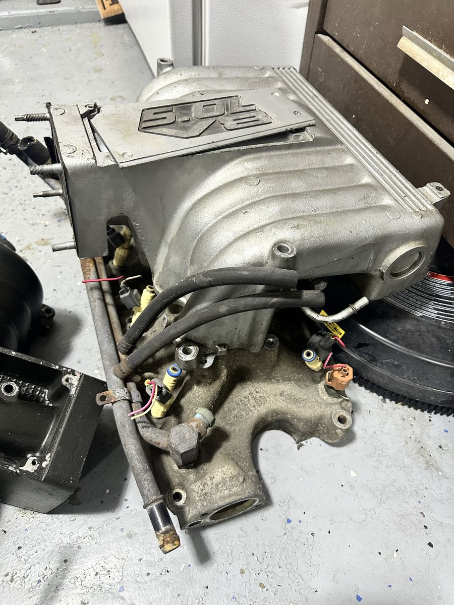 Foxbody GT40 explorer intake manifold sbf 302
