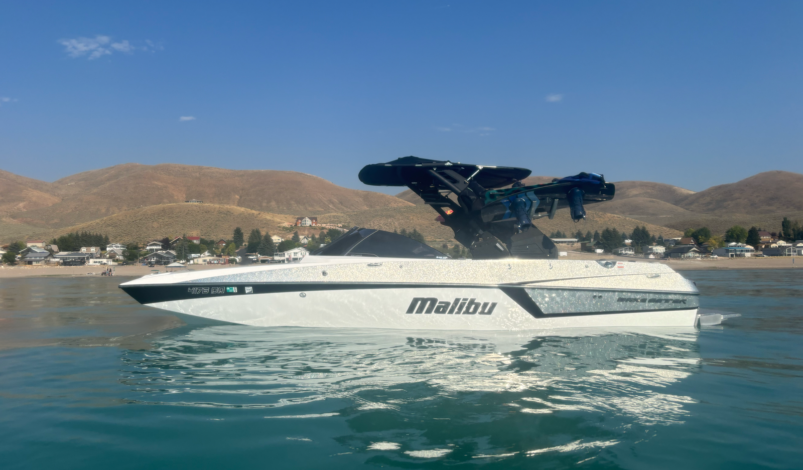 2017 Malibu Wakesetter 22 MXZ – Wake & Surf Boat - 500 Hours