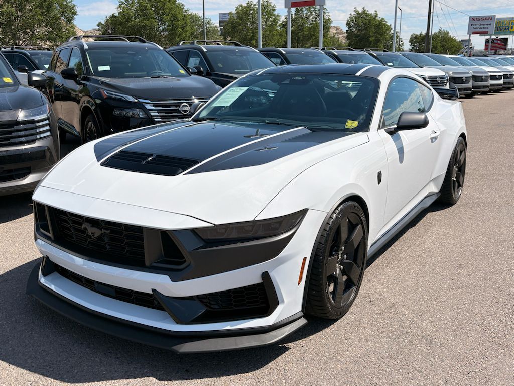 2024 Ford Mustang Dark Horse