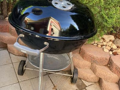 New 22” Weber Charcoal Grill