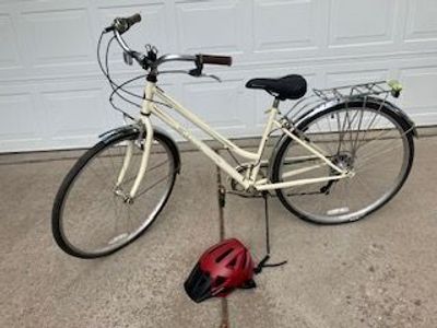Cream Step-Through Commuter Bike with Rear Rack and Helmet