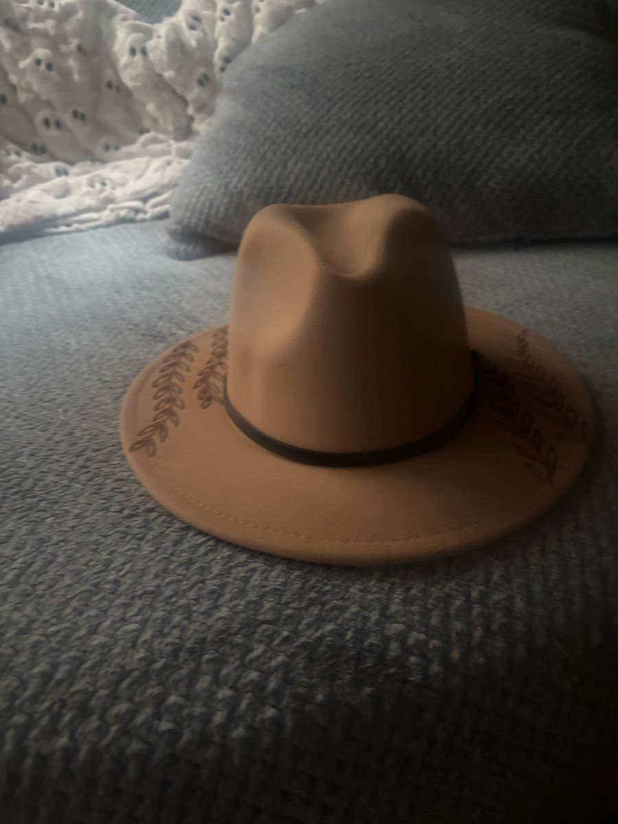 Women’s fashion hats