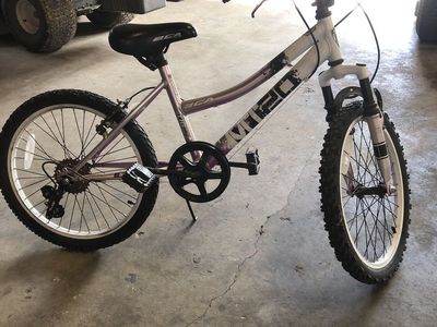 BCA M20 Mountain Bike 20 Inch Kids Bike White and Purple Used