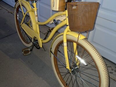 Huffy Nel Lusso Women's Cruiser Bike 26