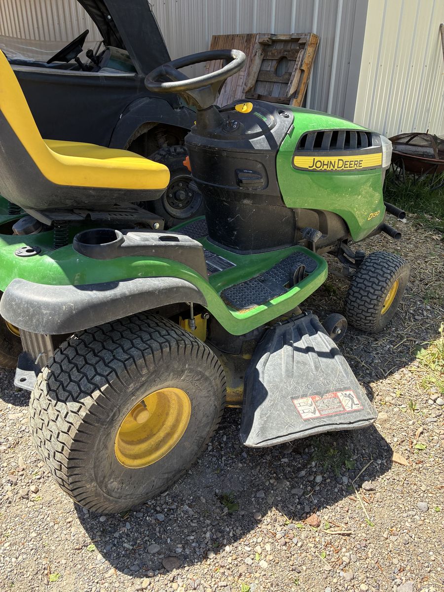 John Deere Riding Lawn Mower