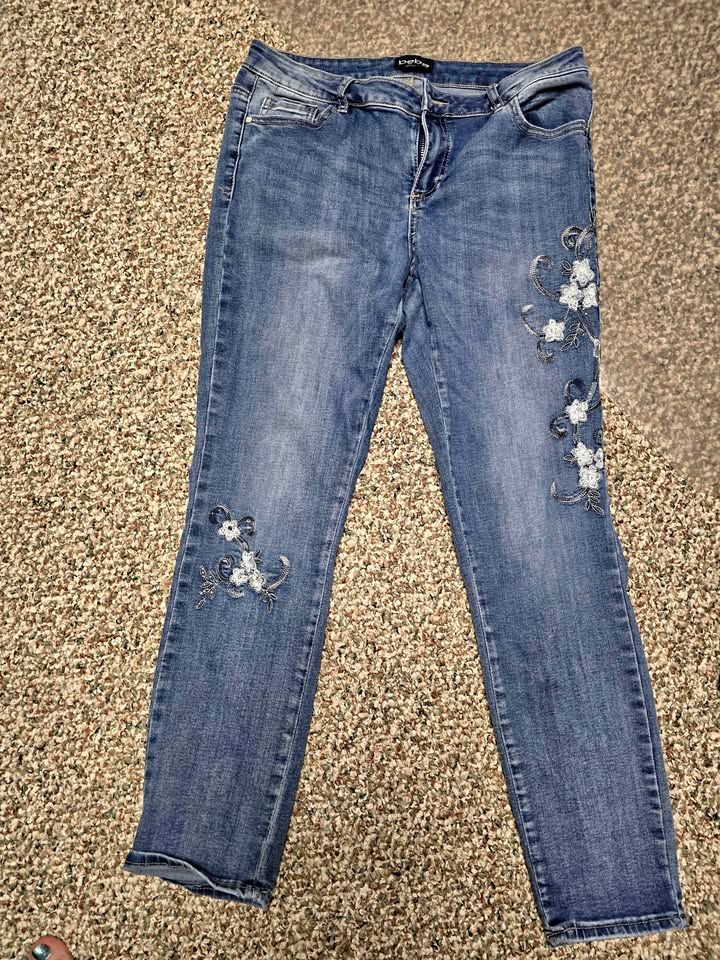 FREE womens bebe jeans FREE