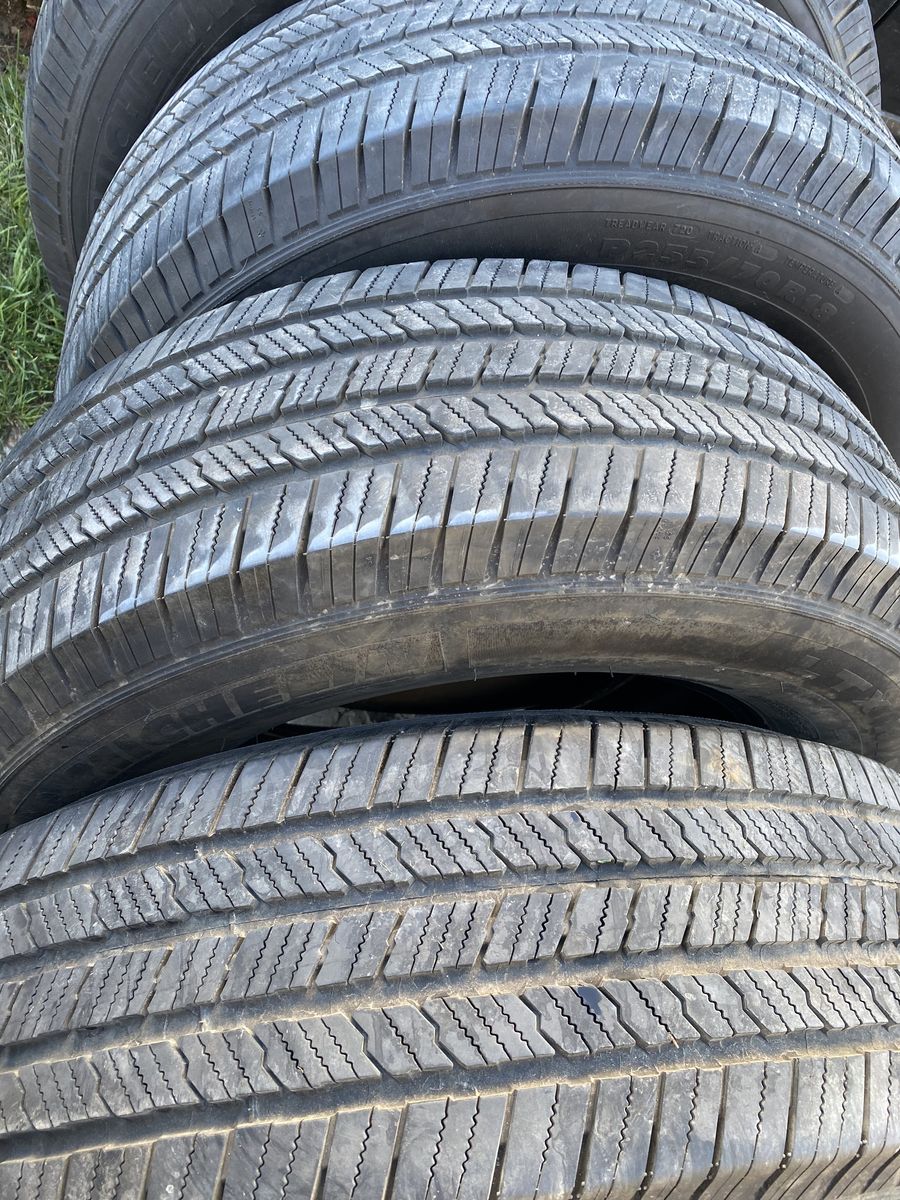 255/70R18 Michelin LTX  M/S2