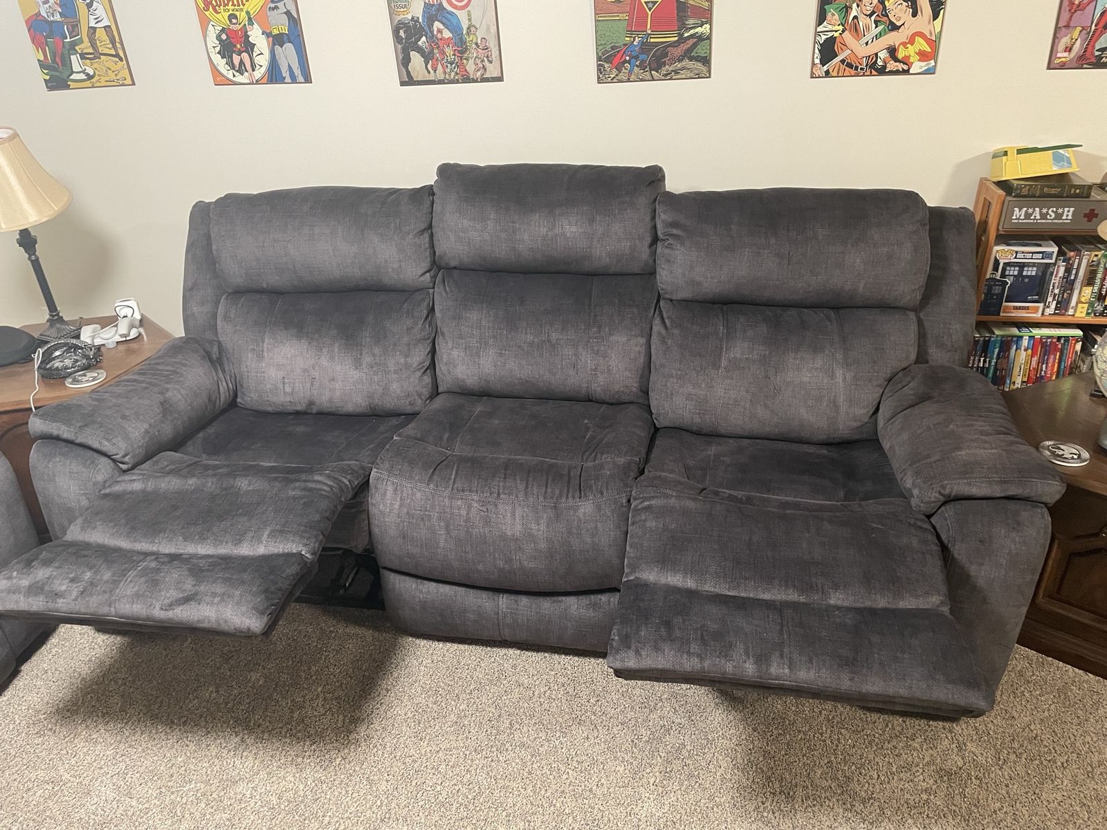 Reclining sofa set