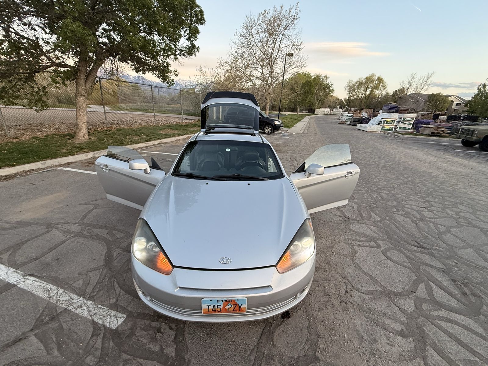 2008 Hyundai Tiburon 