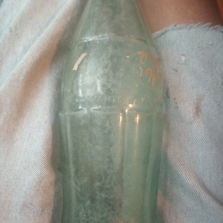 vintage 26 fluid ounce January 3rd 1955 Coca-Cola