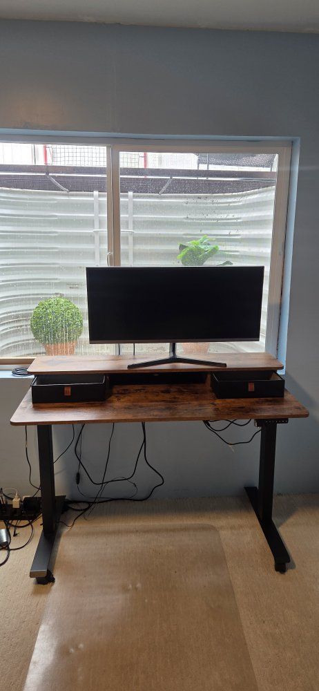 Standing desk