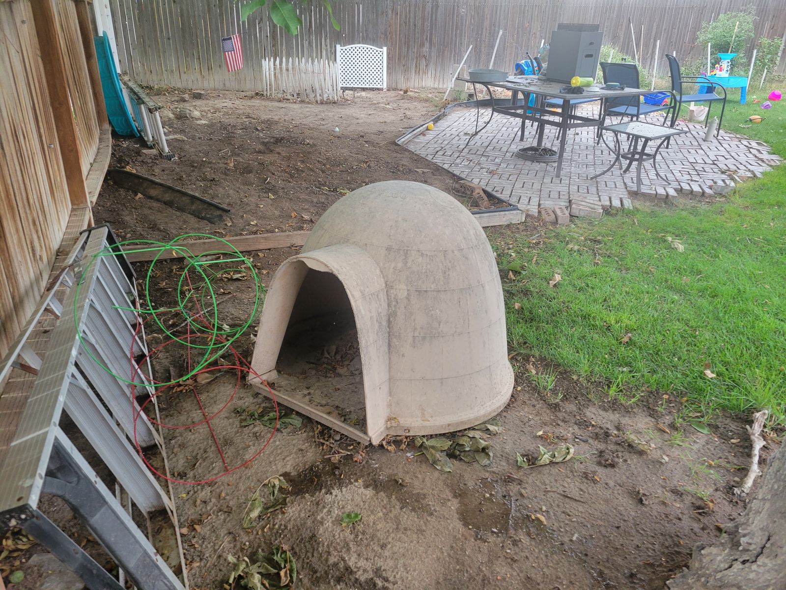 Dog house free to good home!