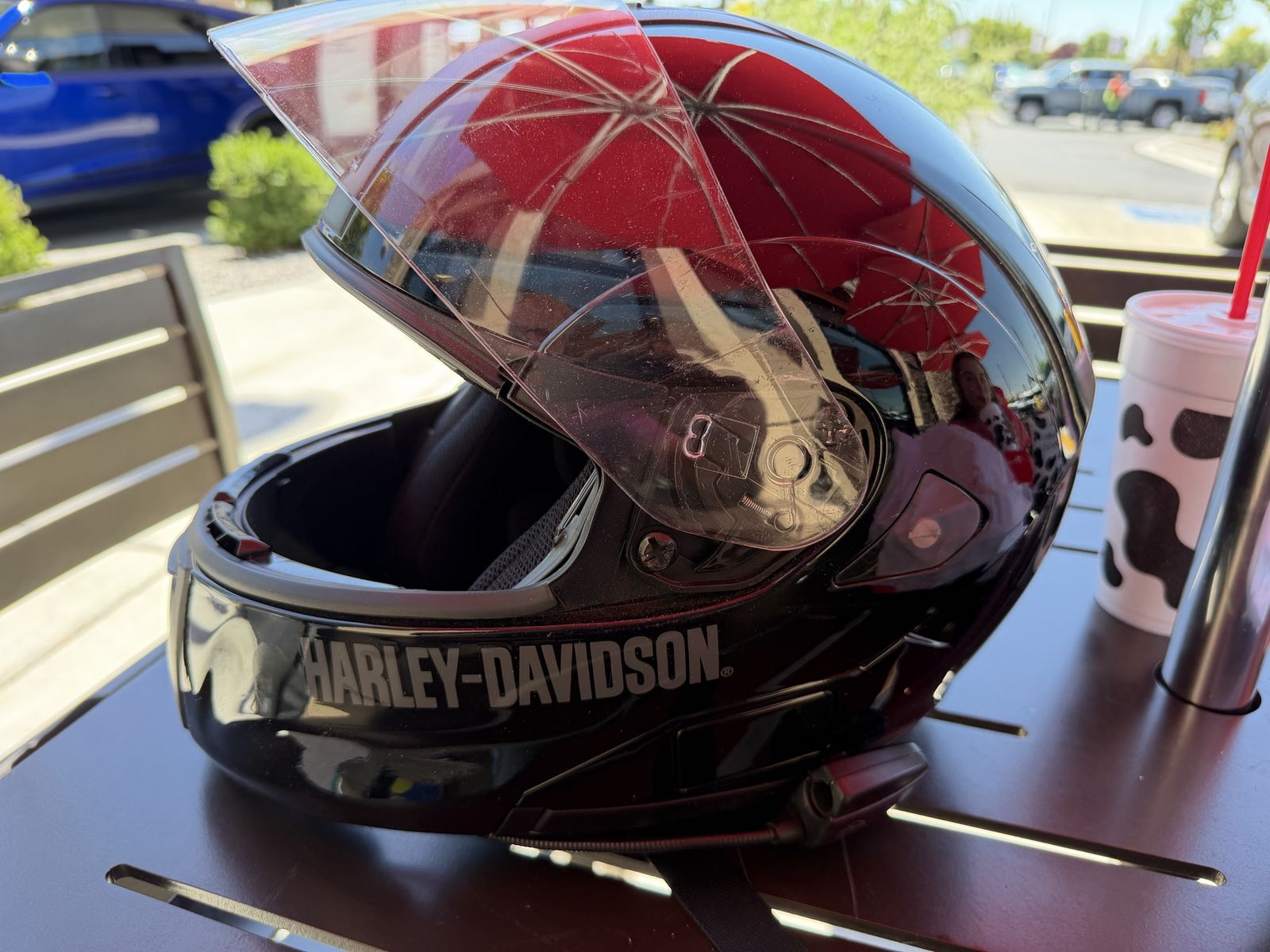 Harley-Davidson full-face modular helmet in excellent condition. Xl