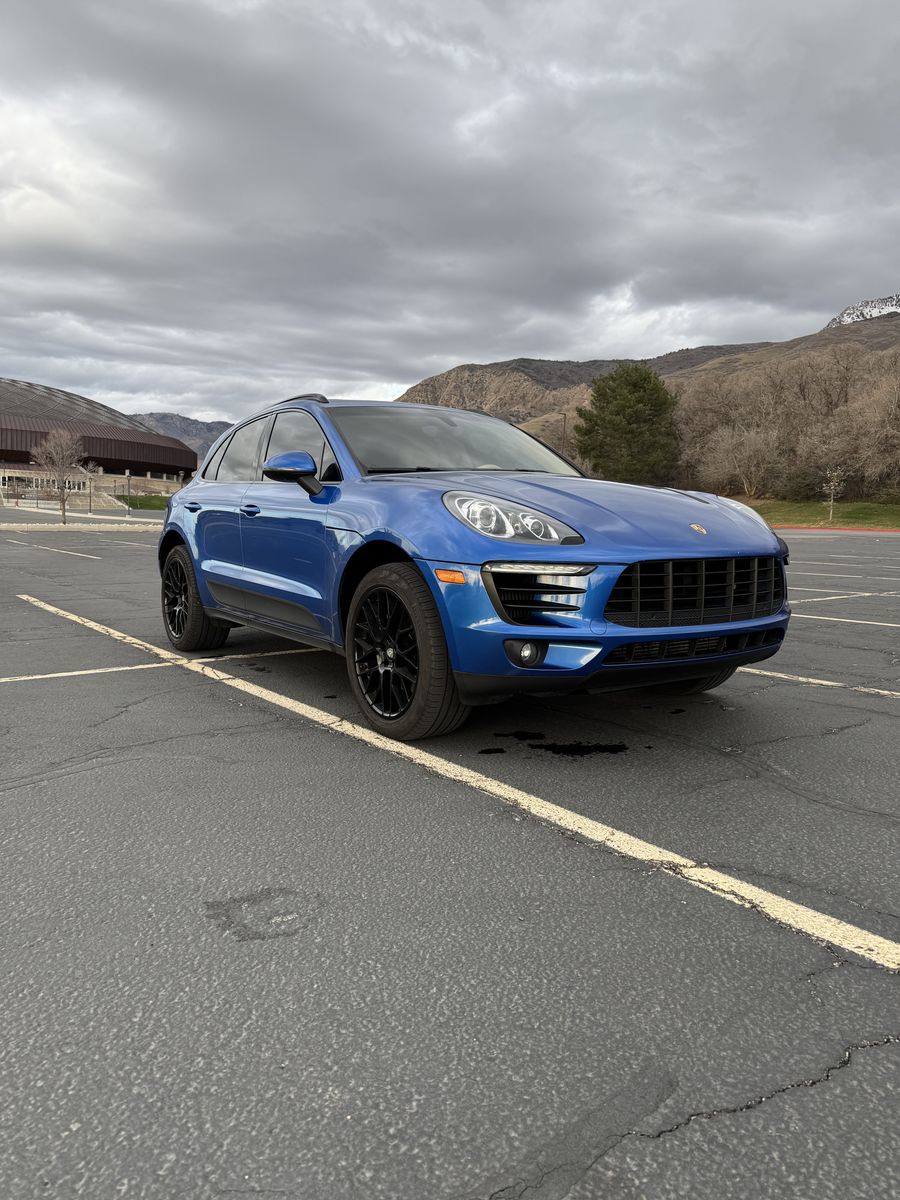 2016 Porsche Macan S