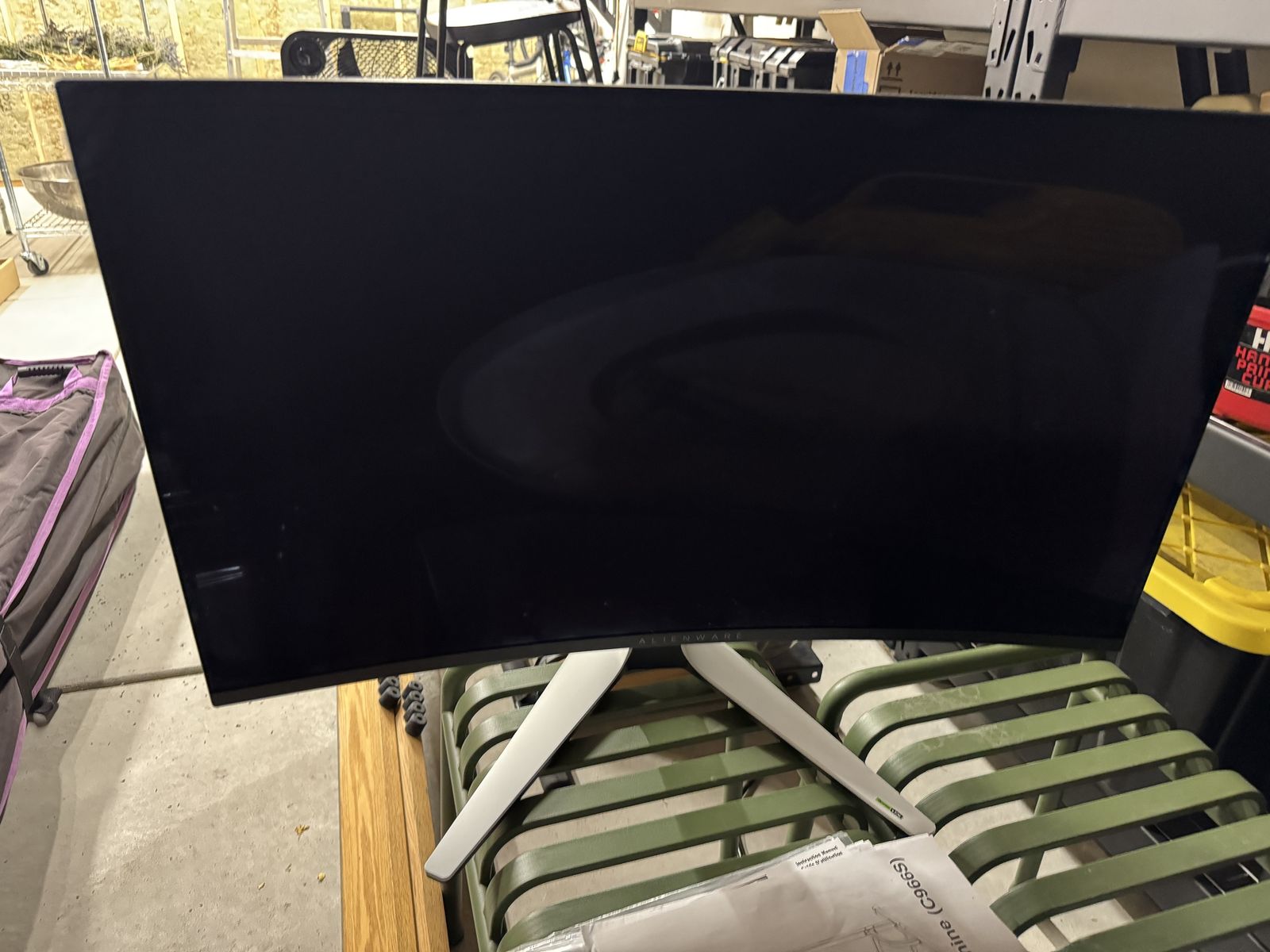 Alienware 32 4K 240Hz QD-OLED Curved Gaming Monitor - AW3225QF