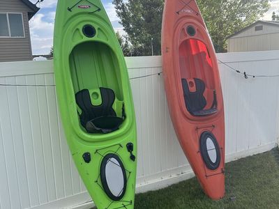 Perception Swifty 9.5 & Viper 9.5 Kayaks - Orange & Green, w/ Paddles