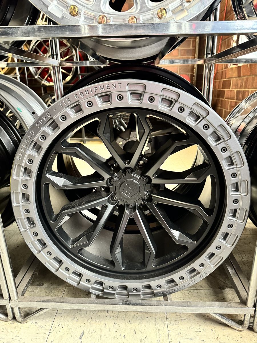 TIS WHEELS 20x10 lug pattern 6x139 brand new set of 4 wheels.