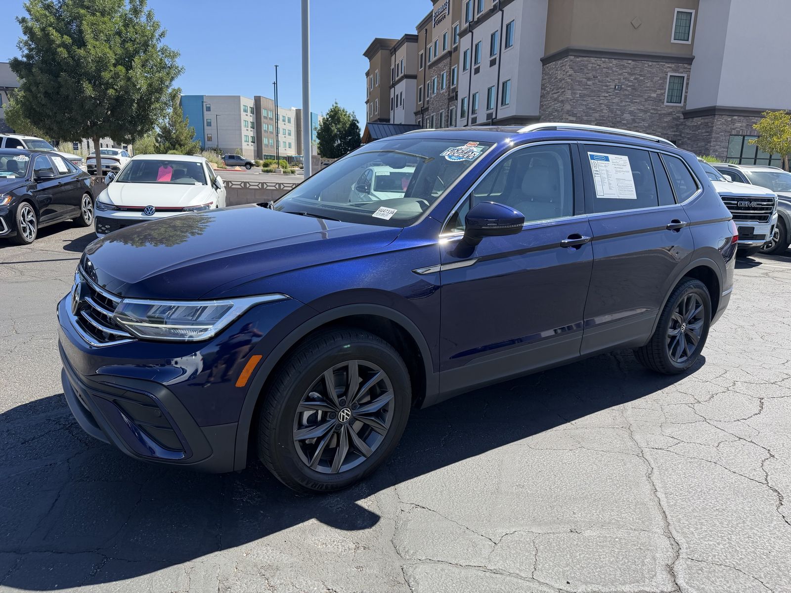 2023 Volkswagen Tiguan 2.0T SE