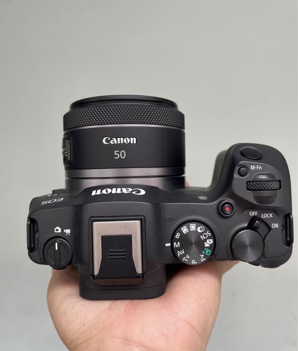 R8 + rf50mm 1.8 