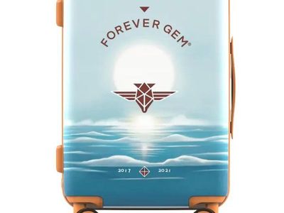 New in Box Harshell Carry-on Suitcase, Spinner