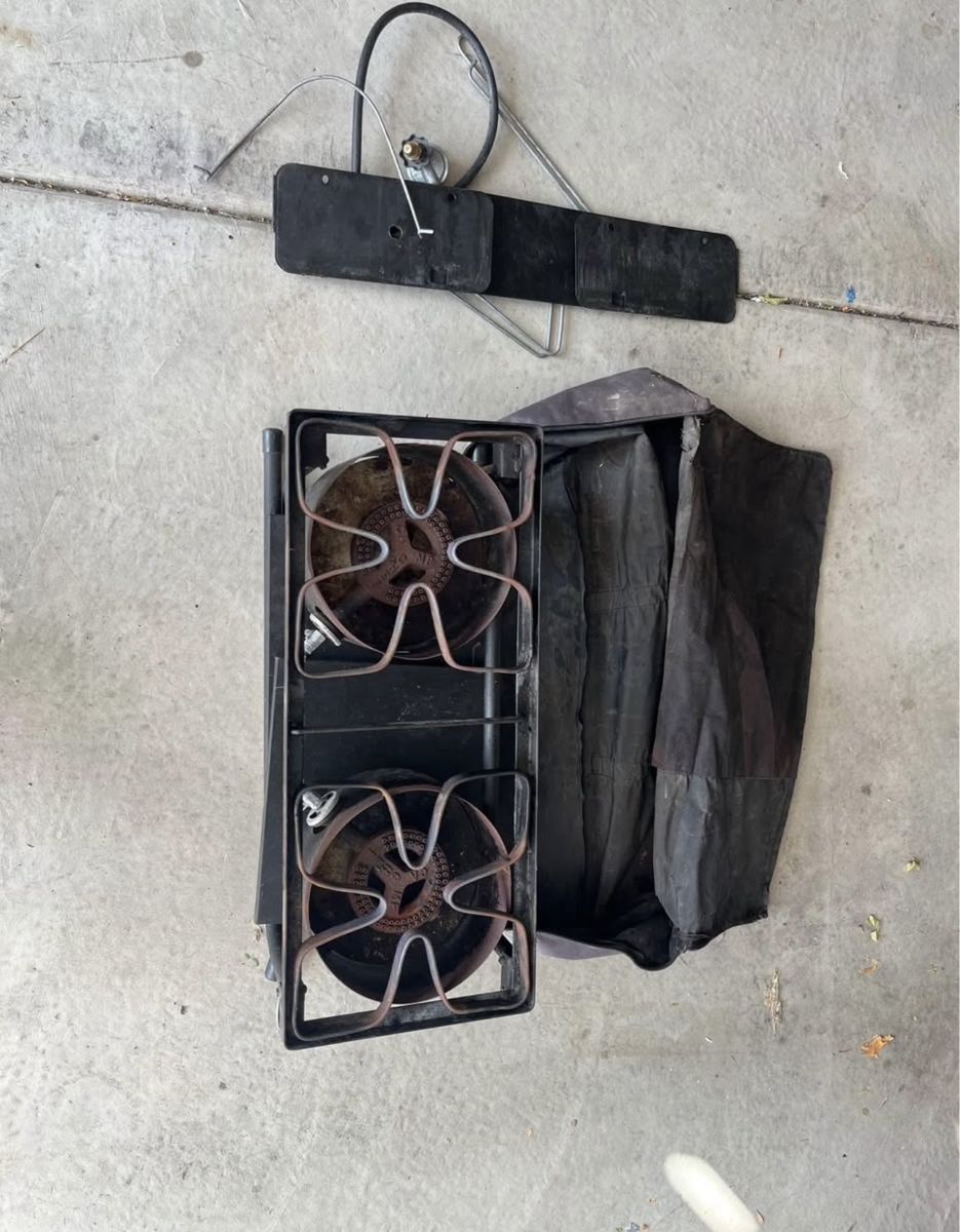 Camp chef 2 burner stove