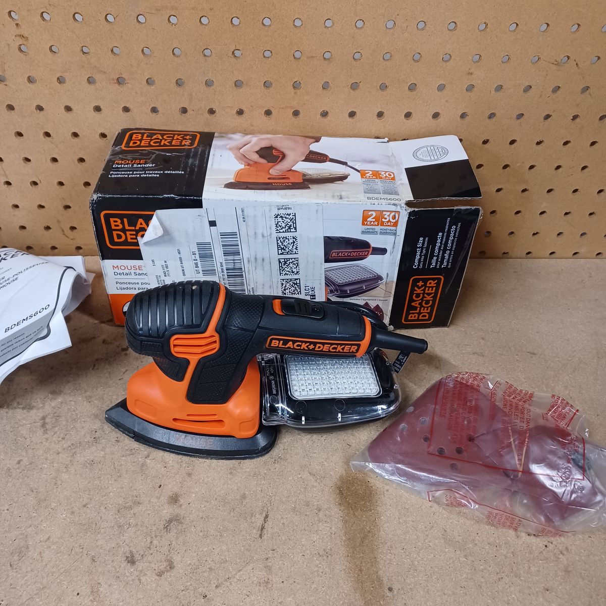 Black and Decker finish sander