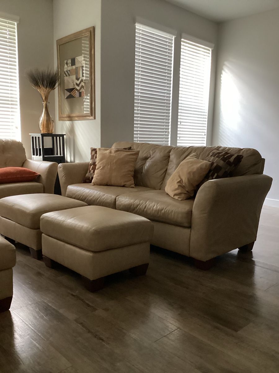 Beautiful Gold/Mustard/Sienna Leather Sofa & Armchair Set with Ottomans - Complete Living Room Furniture