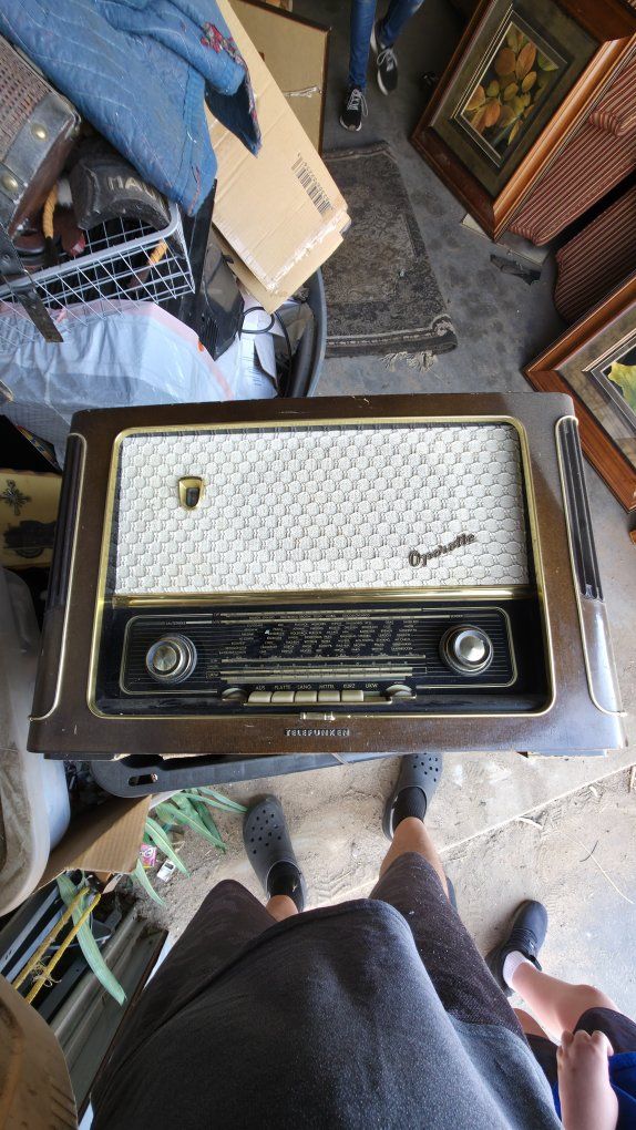 Vintage Telefunken Operette Tabletop Tube Radio - Wood Cabinet