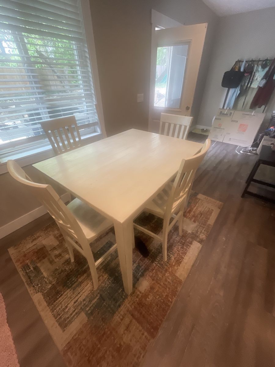 Kitchen dining table