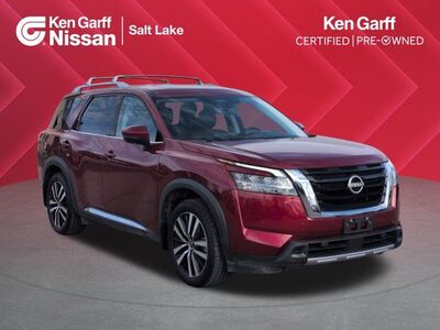 2023 Nissan Pathfinder Platinum