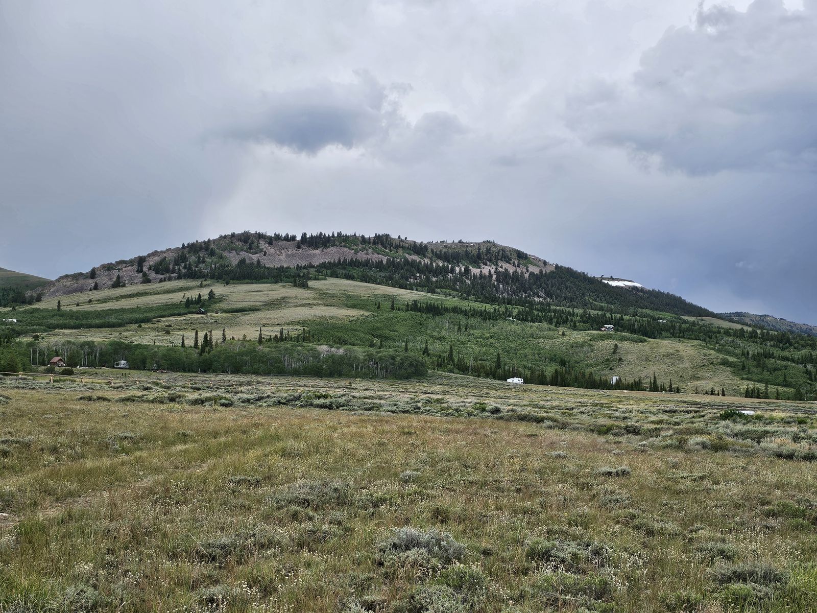Main image 10