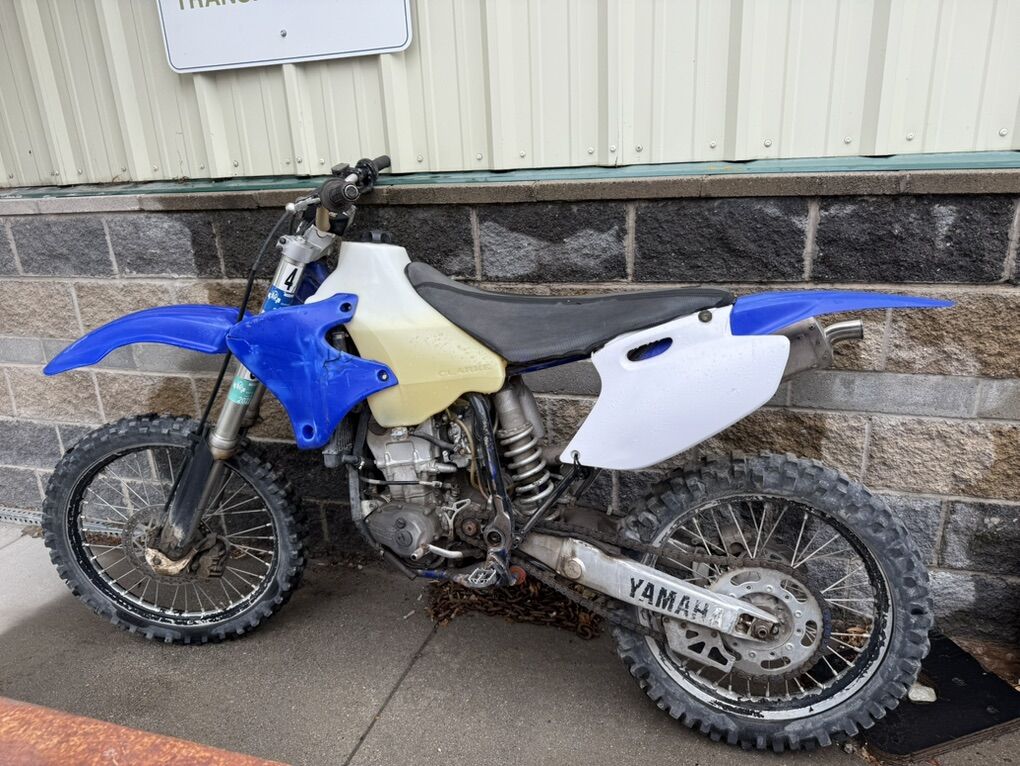 REDUCED: 1999 Yamaha 400 Motorcycle