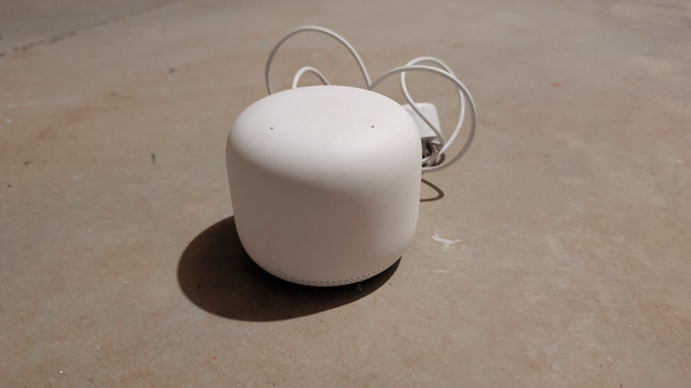 Google Nest WiFi Point and Speaker - White