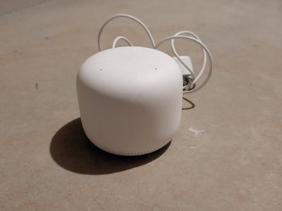 Google Nest WiFi Point and Speaker - White